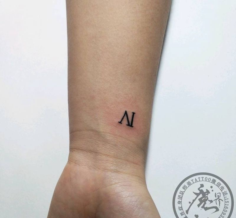 罗马数字纹身图片_手部手臂图腾几何7纹身图案