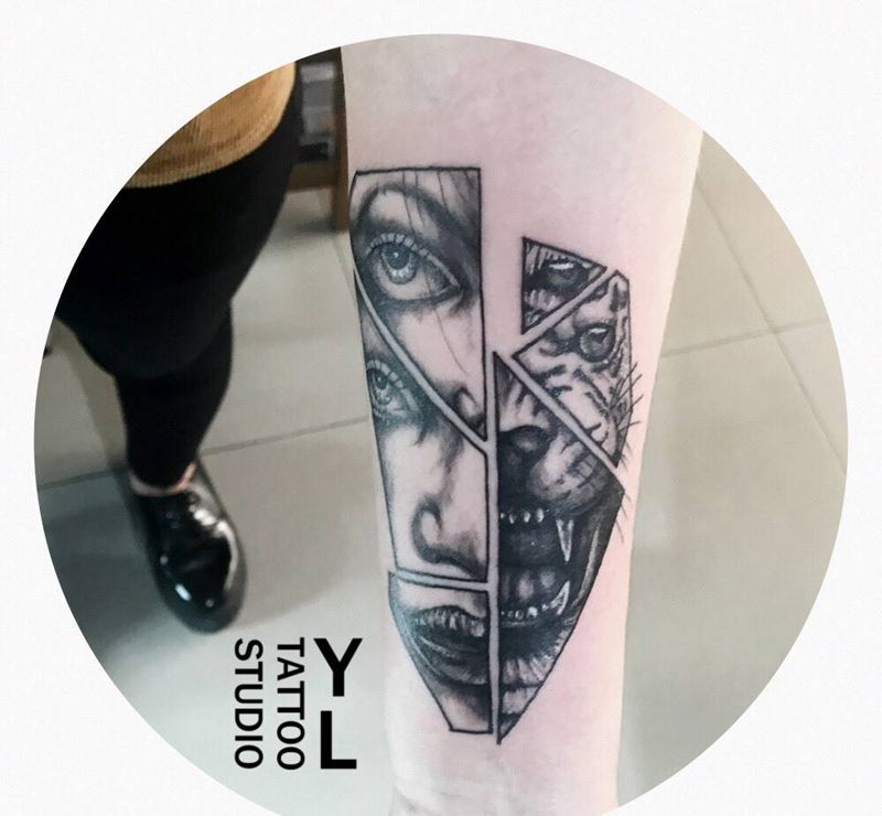 美女与野兽纹身图片_成品几何人物动物纹身图案