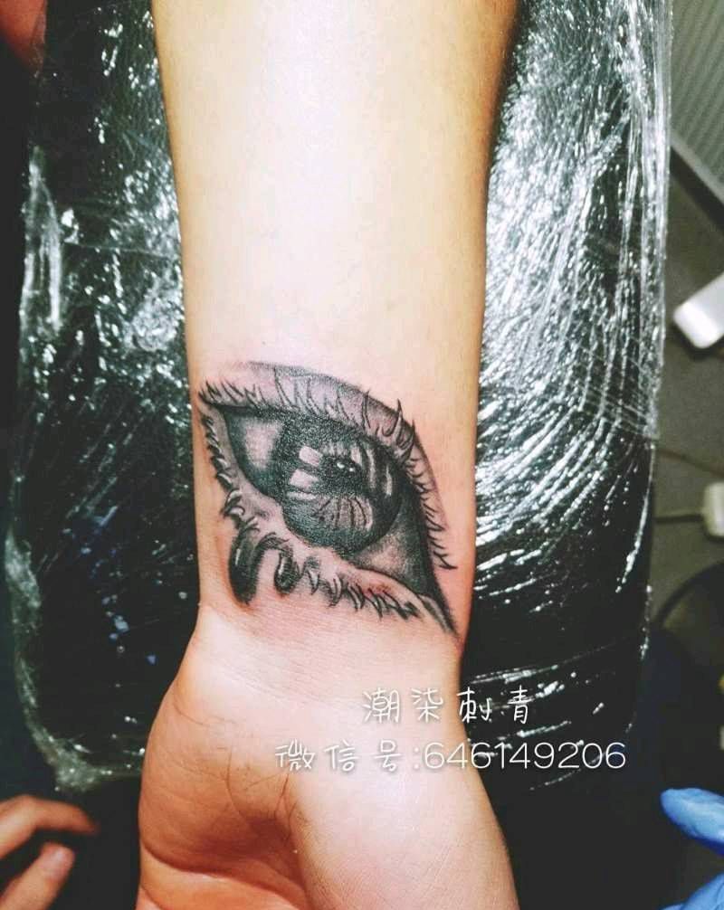 上帝之眼纹身图片