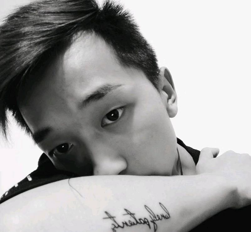 英文纹身图片_手臂欧美写实图腾纹身图案