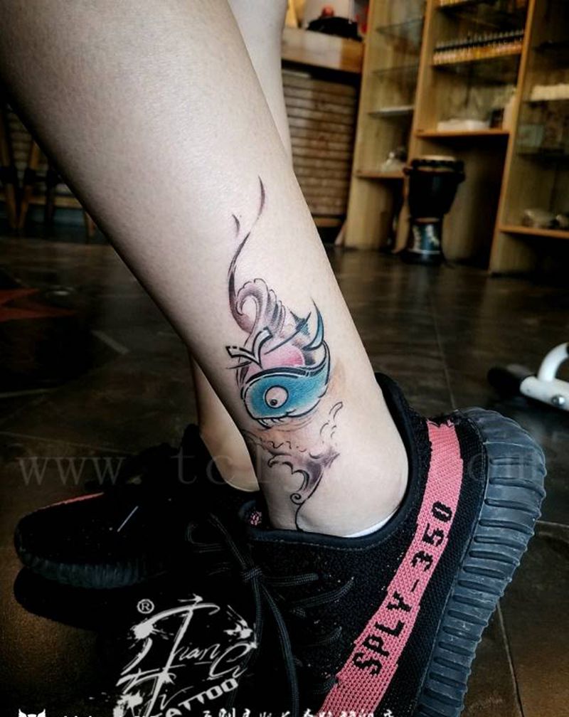 小鲸鱼纹身图片