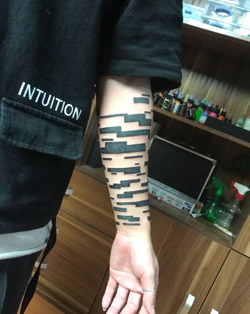 包小臂纹身图片