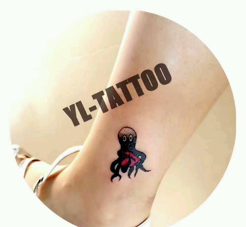 小章鱼纹身图片