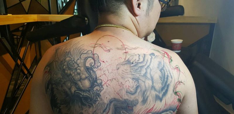 7年前的纹身，今天才把它圆满纹身图片