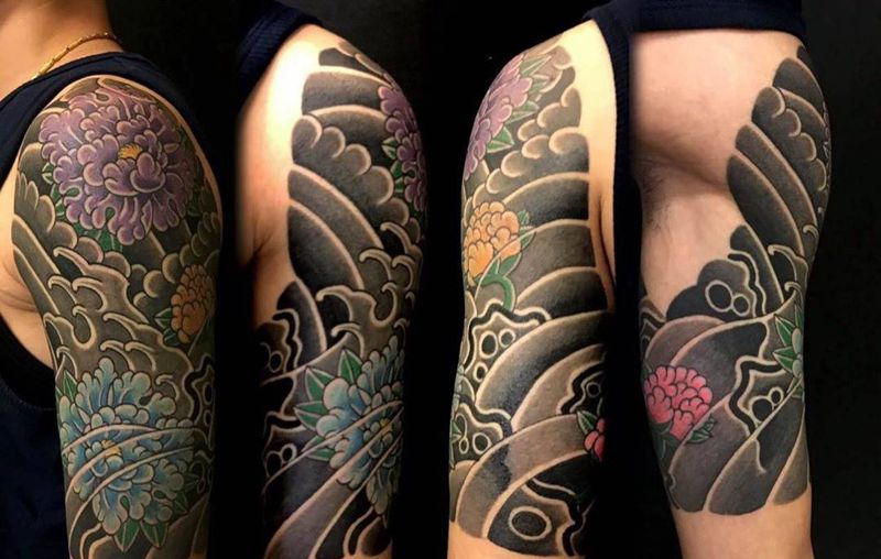 传统纹身图片_手臂成品传统植物纹身图案