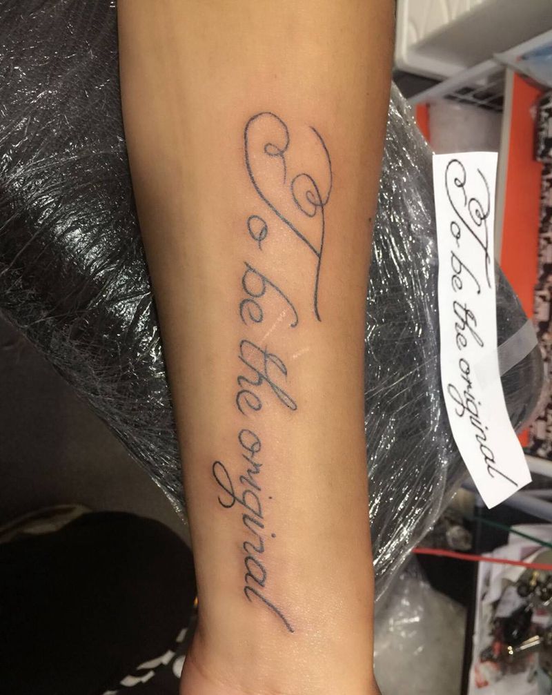 小臂字母纹身图片