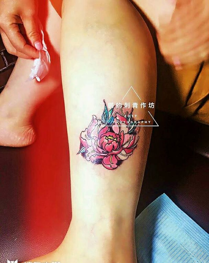 牡丹遮盖疤痕纹身图片_腿部植物疤痕遮盖成品纹身图案
