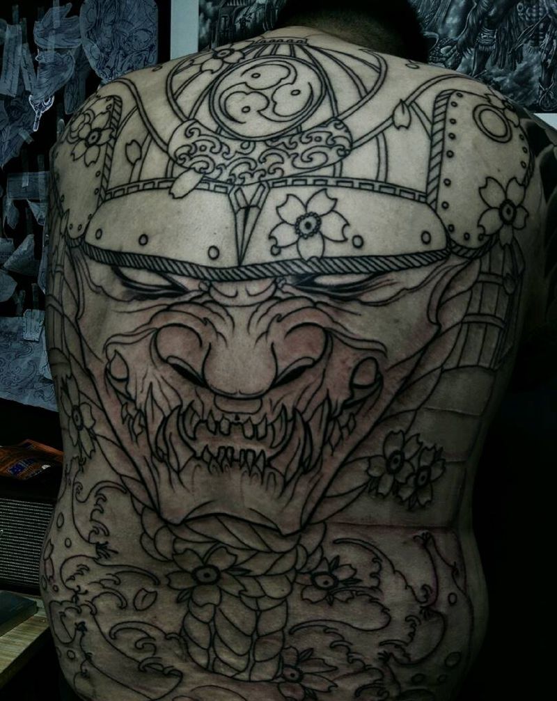 ＋VX:15199066273纹身图片_背部老传统纹身图案