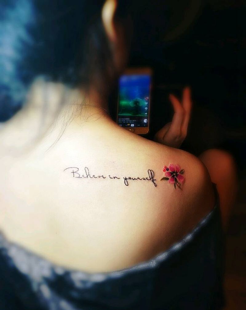 英文 相信自己!纹身图片