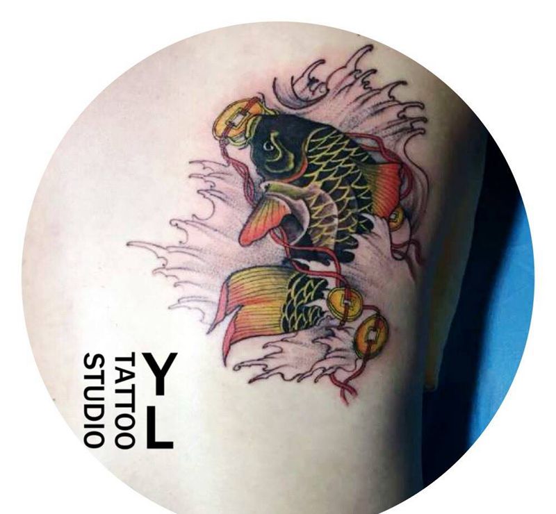 鱼纹身图片_成品传统红烧鱼纹身图案