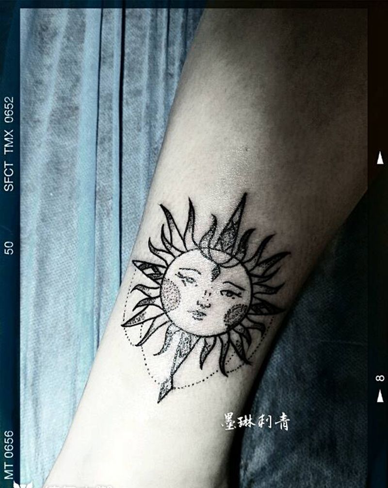 太阳纹身图片