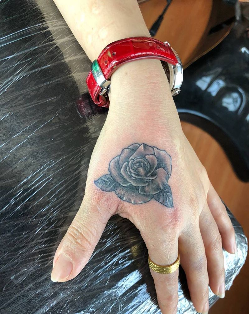 老纹身遮盖纹身图片