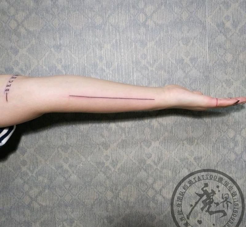 直线纹身图片_手臂手部几何线条直线纹身图案