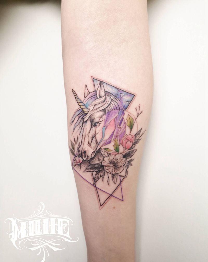 独角兽纹身图片_手臂水彩纹身图案