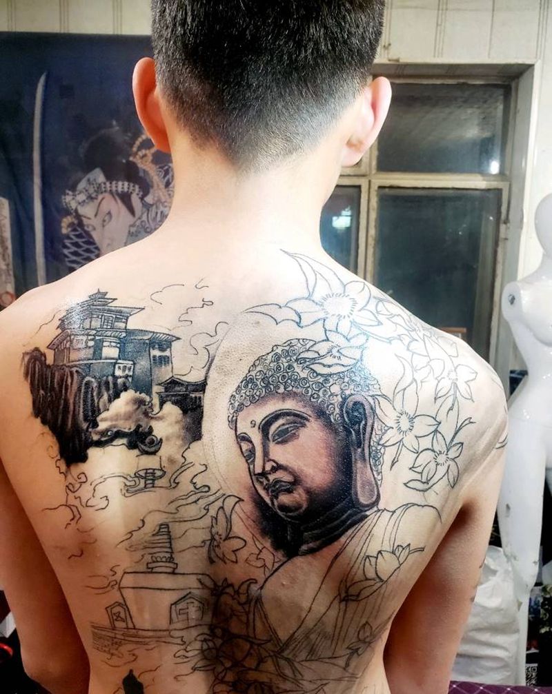 毁皮满背修改纹身图片_背部新传统佛纹身图案
