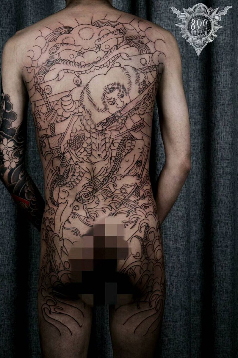 张顺破水门纹身图片_背部臀部老传统纹身图案