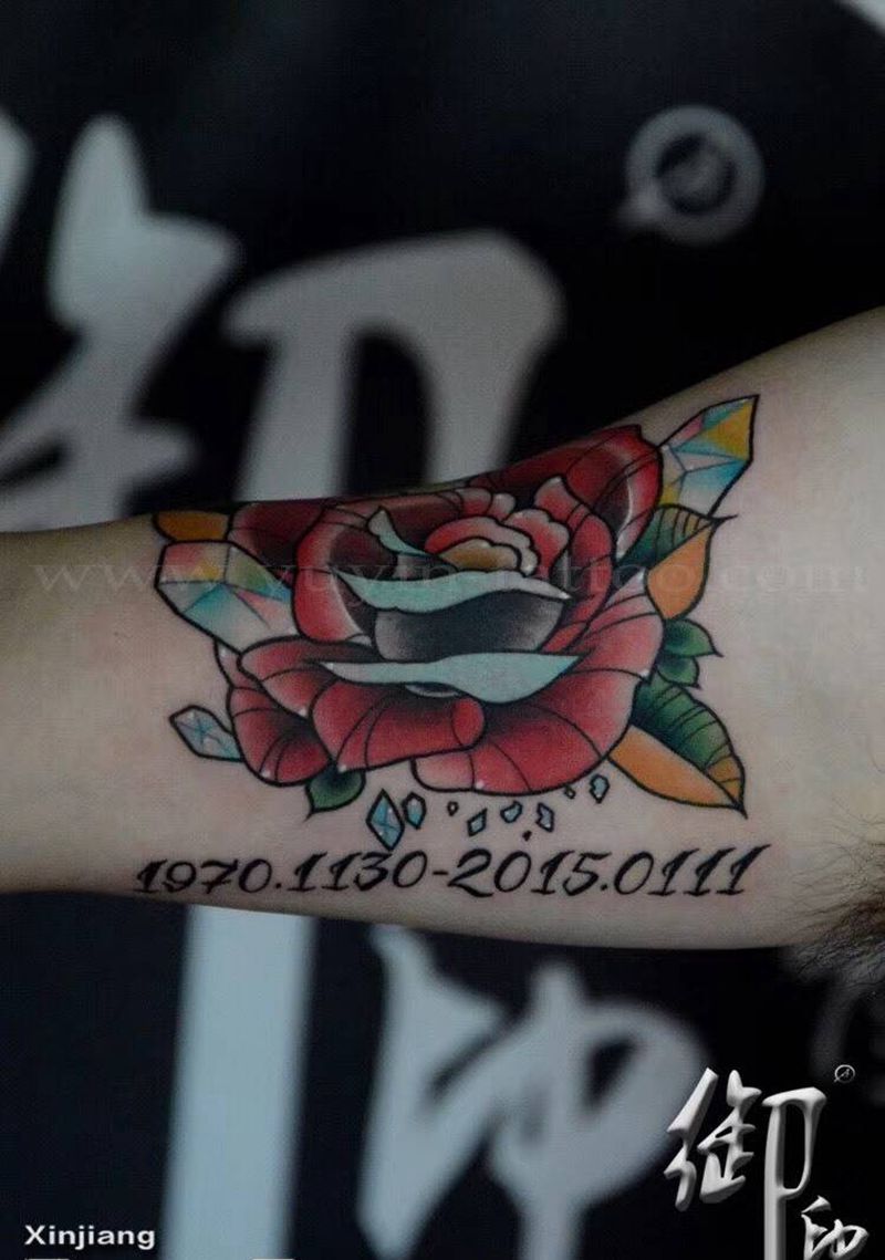 欧美玫瑰纹身图片