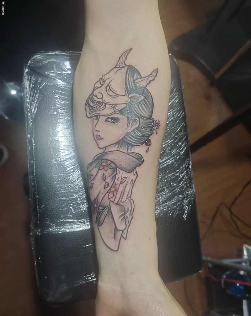 艺妓纹身图片_手臂新传统纹身图案