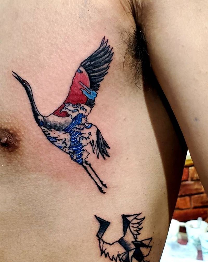 梦想蜕变纹身图片_腰部新传统纹身图案