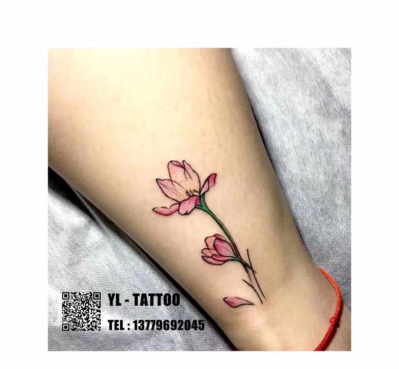 春风暖·浴清香·满枝头纹身图片_成品腿部清新植物纹身图案