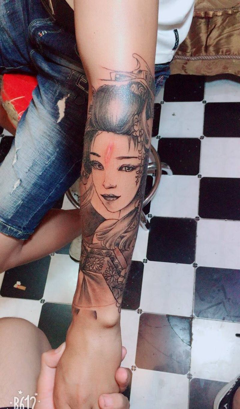 包小臂纹身图片