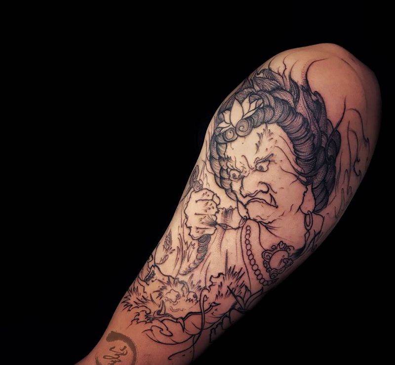 不动明王纹身图片_手臂新传统纹身图案