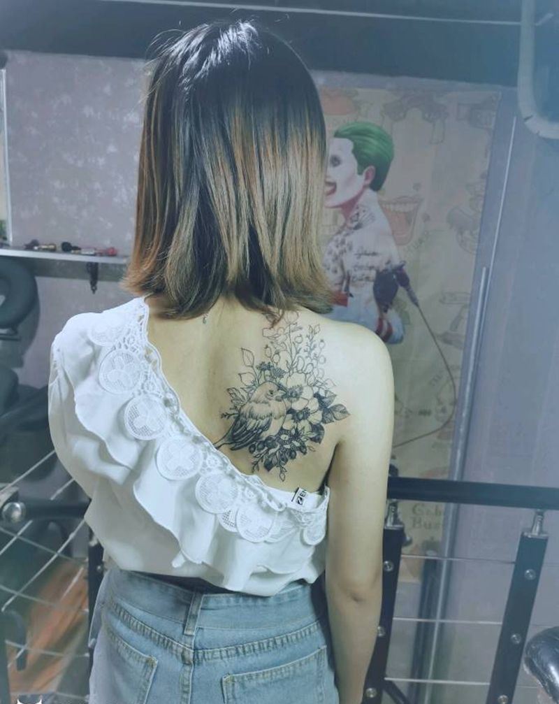 点刺纹身图片_手臂背部纹身图案