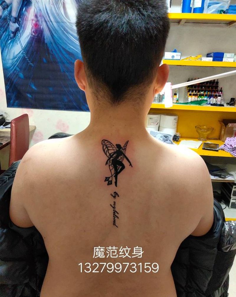 情侣纹身图片_背部图腾情侣纹身图案