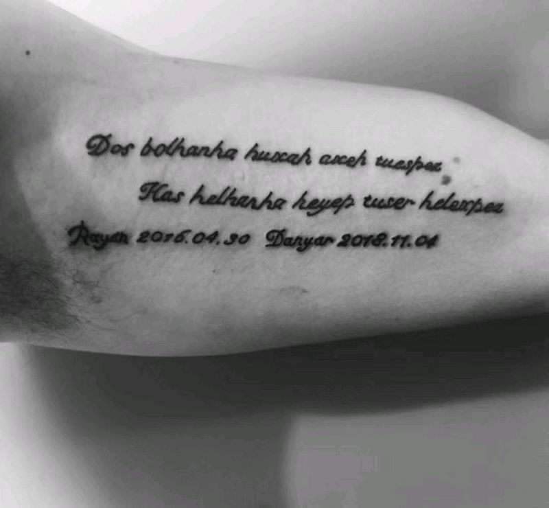 字母纹身图片_手部手臂花体字字母英文字母纹身图案