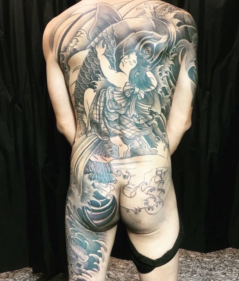 童子抱鯉魚纹身图片