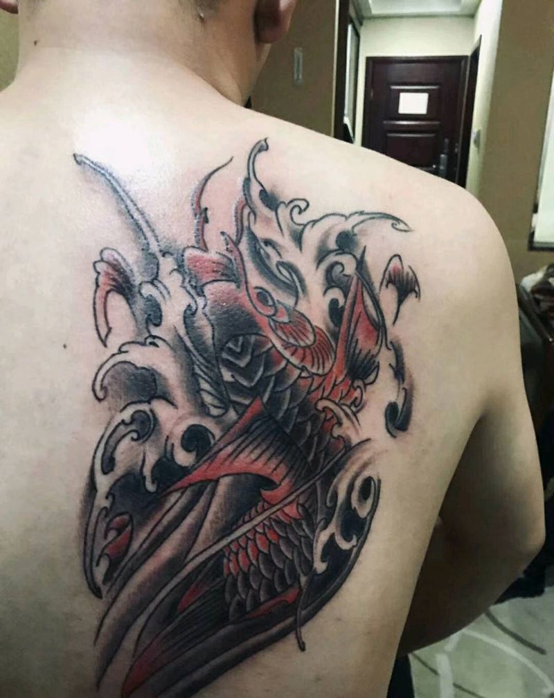 鲤鱼纹身图片_肩部背部老传统新传统纹身图案