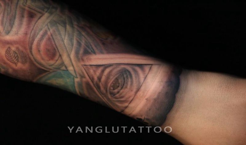 两年前，欧美小臂添加纹身图片_欧美手部手臂成品原创纹身图案