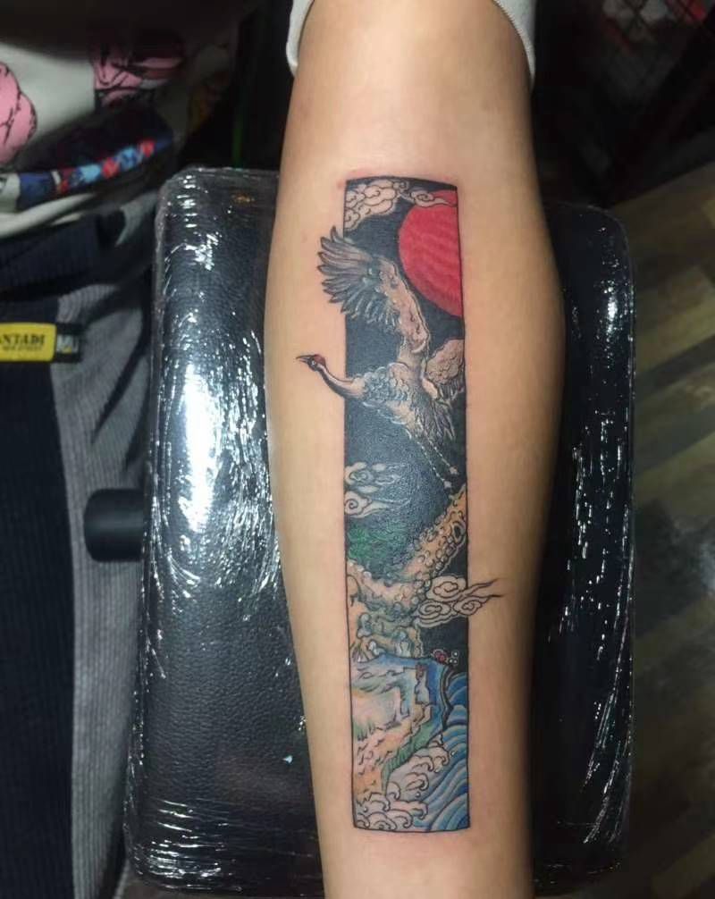 鹤纹身图片_手臂纹身图案