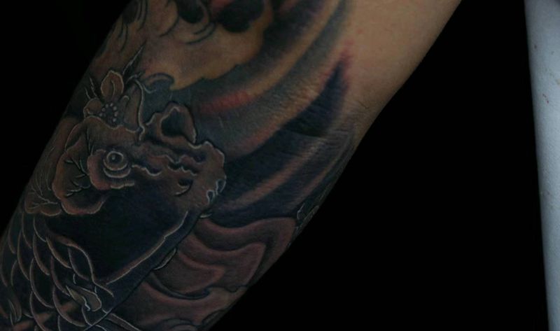 狗刚别太狗！纹身图片_手部手臂新传统纹身图案