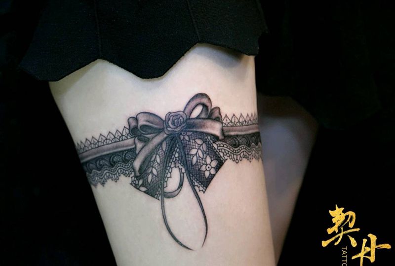 蕾丝花环纹身图片
