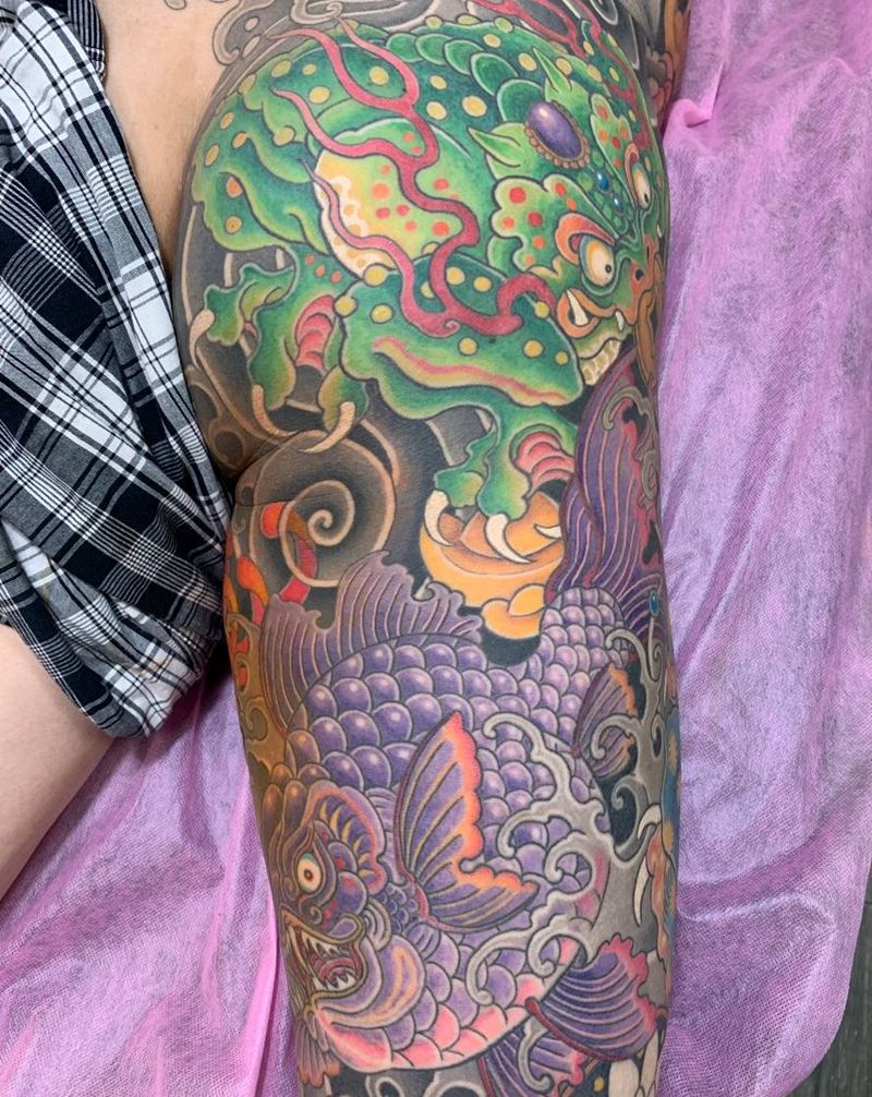 金魚 蟾纹身图片_臀部腿部老传统纹身图案