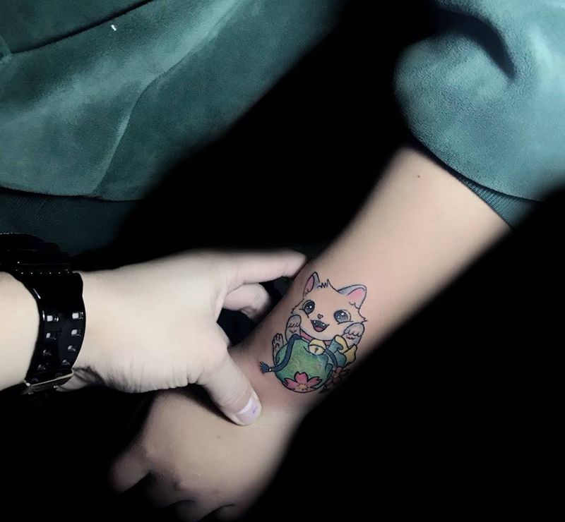 疤痕遮盖纹身图片_手臂新传统纹身图案