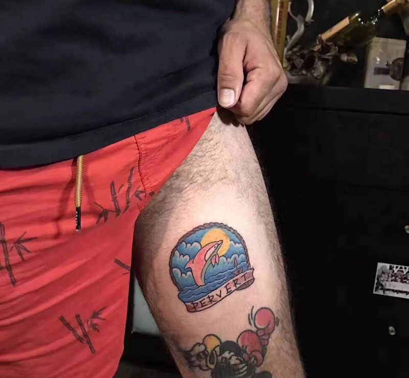 原创school纹身图片_原创动物欧美腿部成品手稿纹身图案