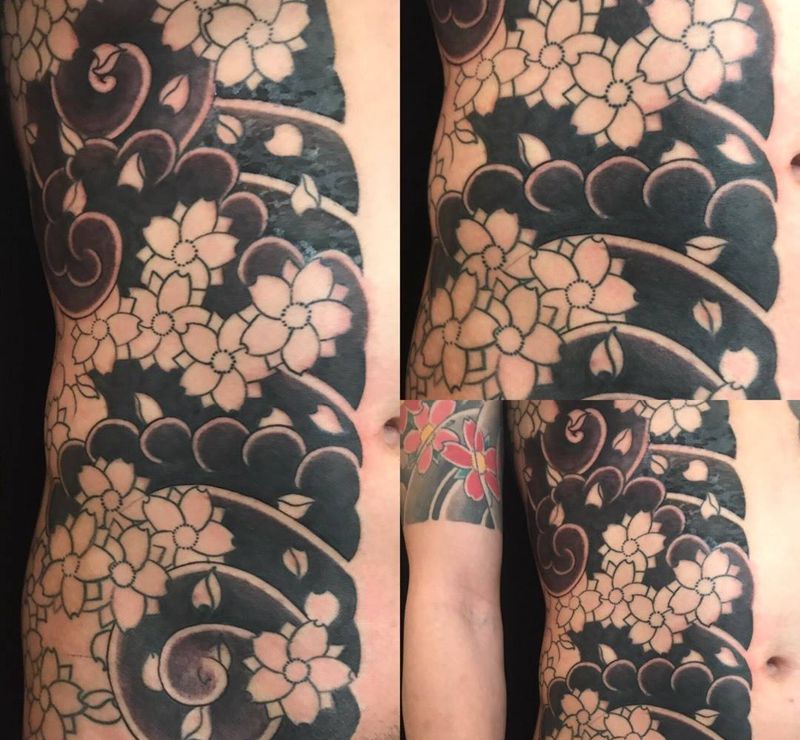 板霧纹身图片_腹部传统纹身图案