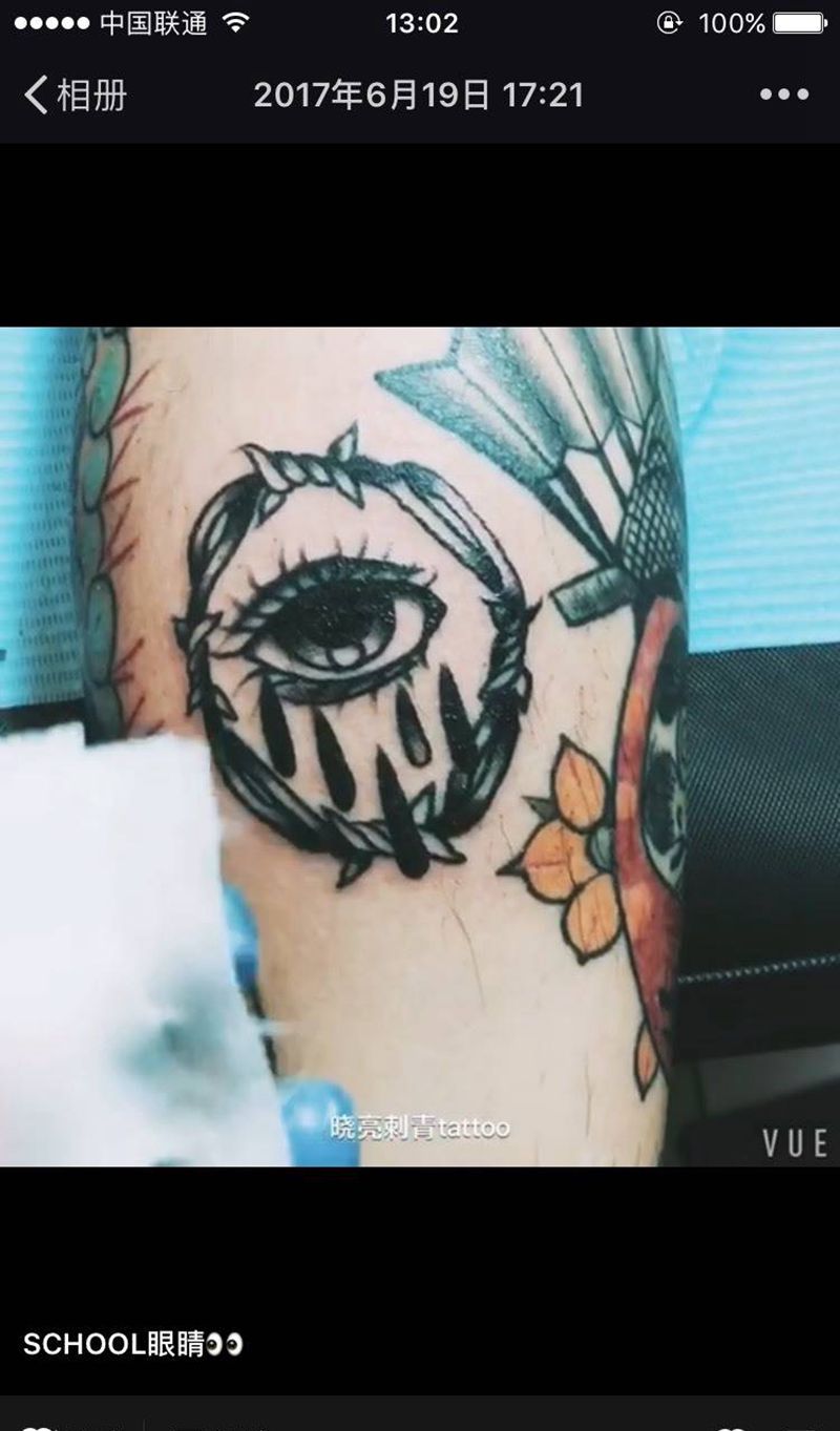 SCHOOL眼睛纹身图片