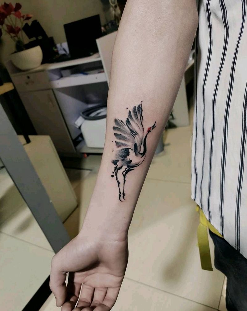 鹤纹身图片_手臂手部水彩纹身图案