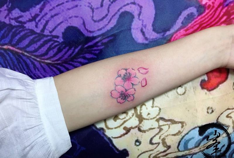 花纹身图片_成品手臂植物清新纹身图案