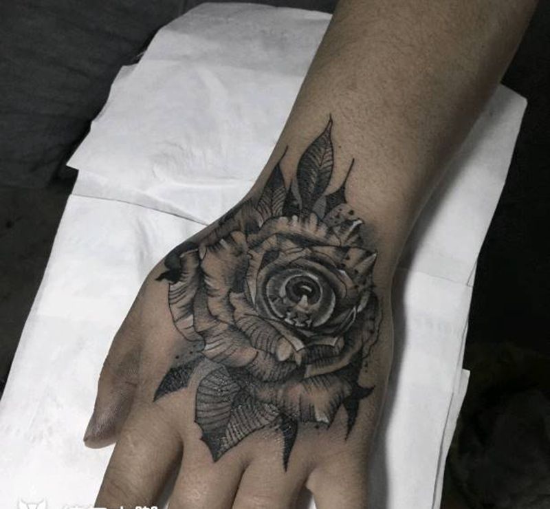 花纹身图片_手部纹身图案