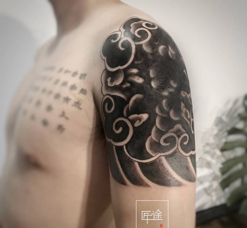 大臂外侧遮盖纹身图片_成品肩部手臂传统原创纹身图案