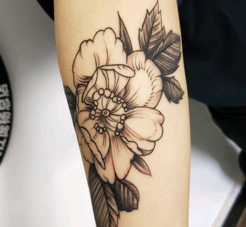 素花纹身图片_手臂纹身图案