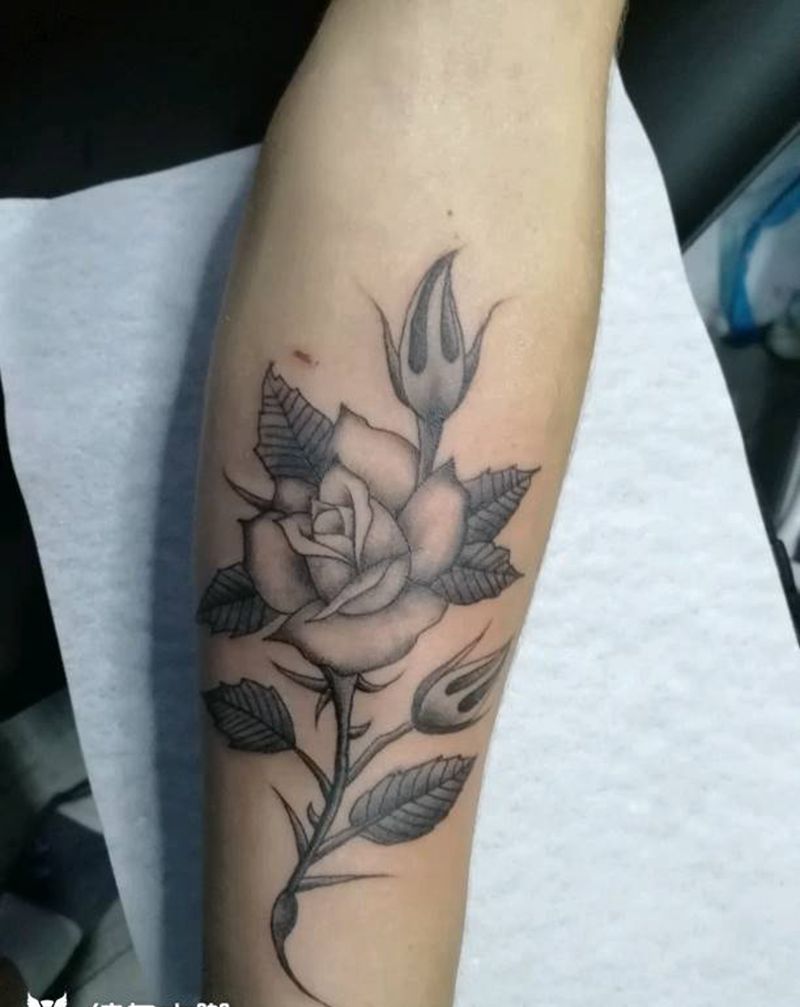 花纹身图片_手臂纹身图案