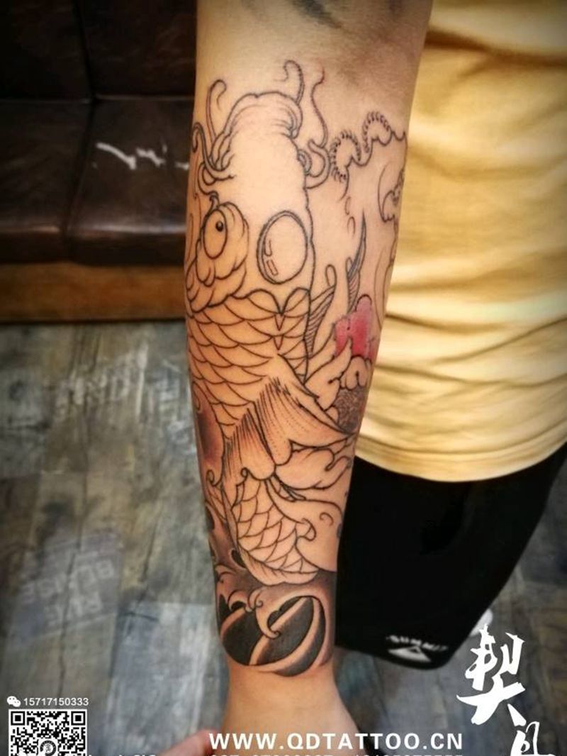 鲤鱼纹身图片