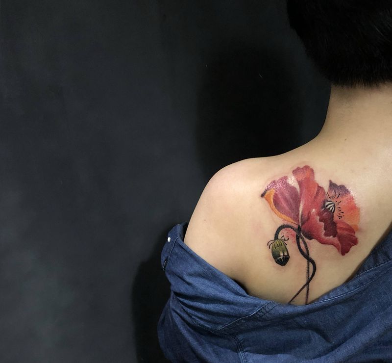 罂粟花纹身图片_肩部纹身图案