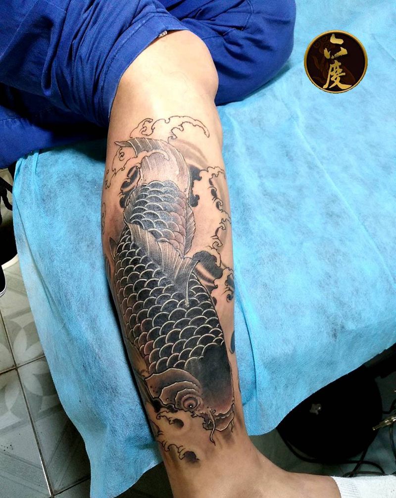 鲤鱼遮盖旧纹身纹身图片_腿部新传统纹身图案