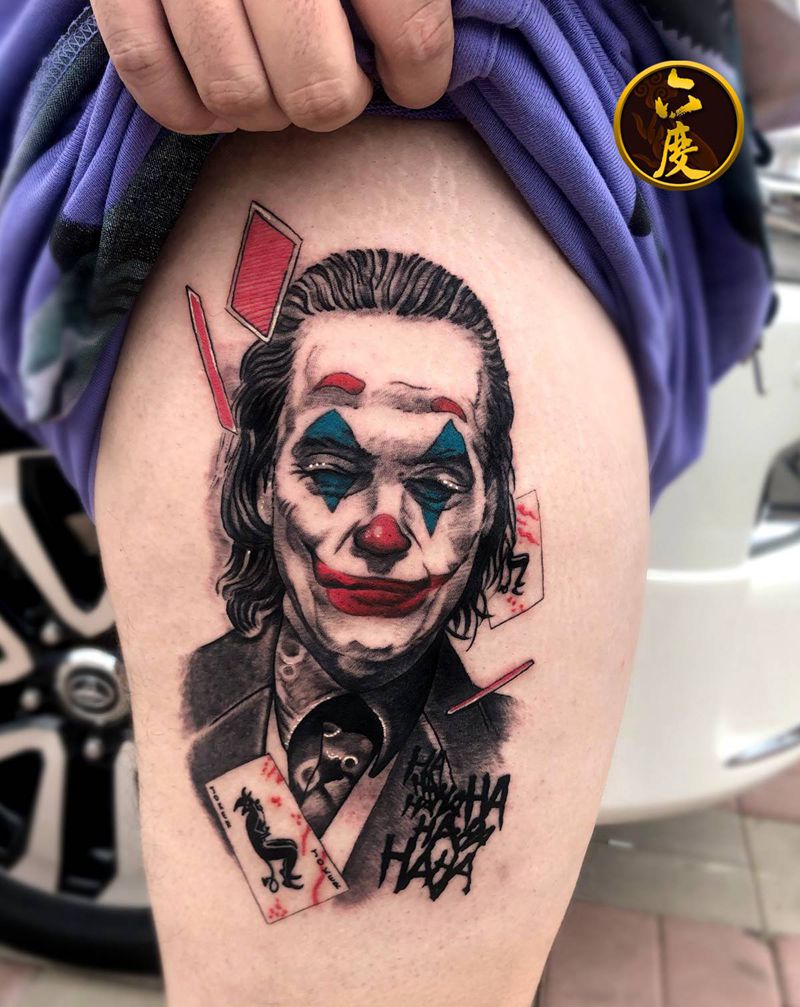 小丑纹身图片_腿部欧美写实纹身图案